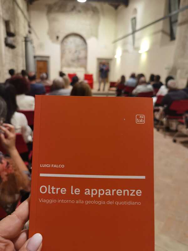 Scrittori in Borgo | Oltre le apparenze