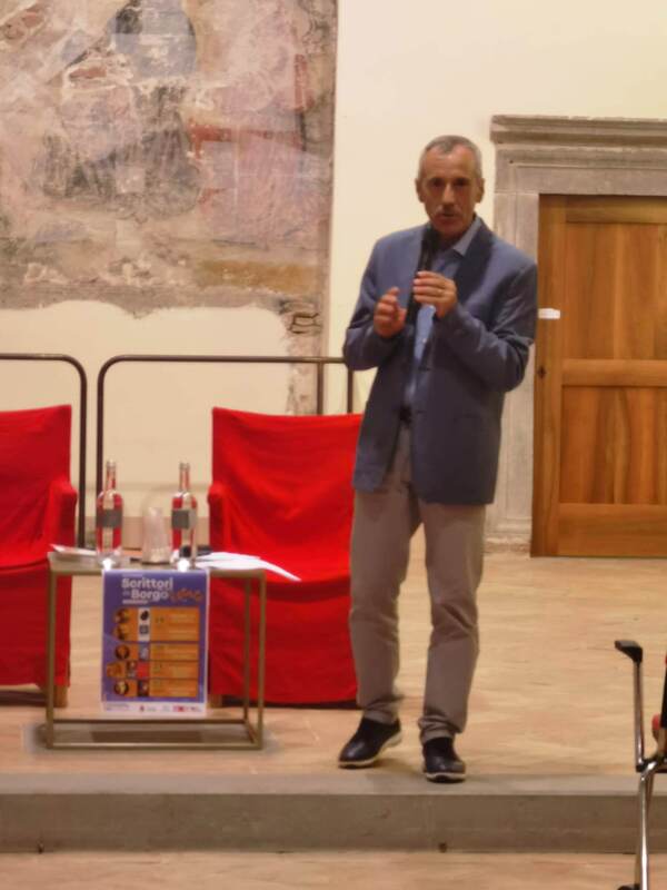 Scrittori in Borgo | Oltre le apparenze