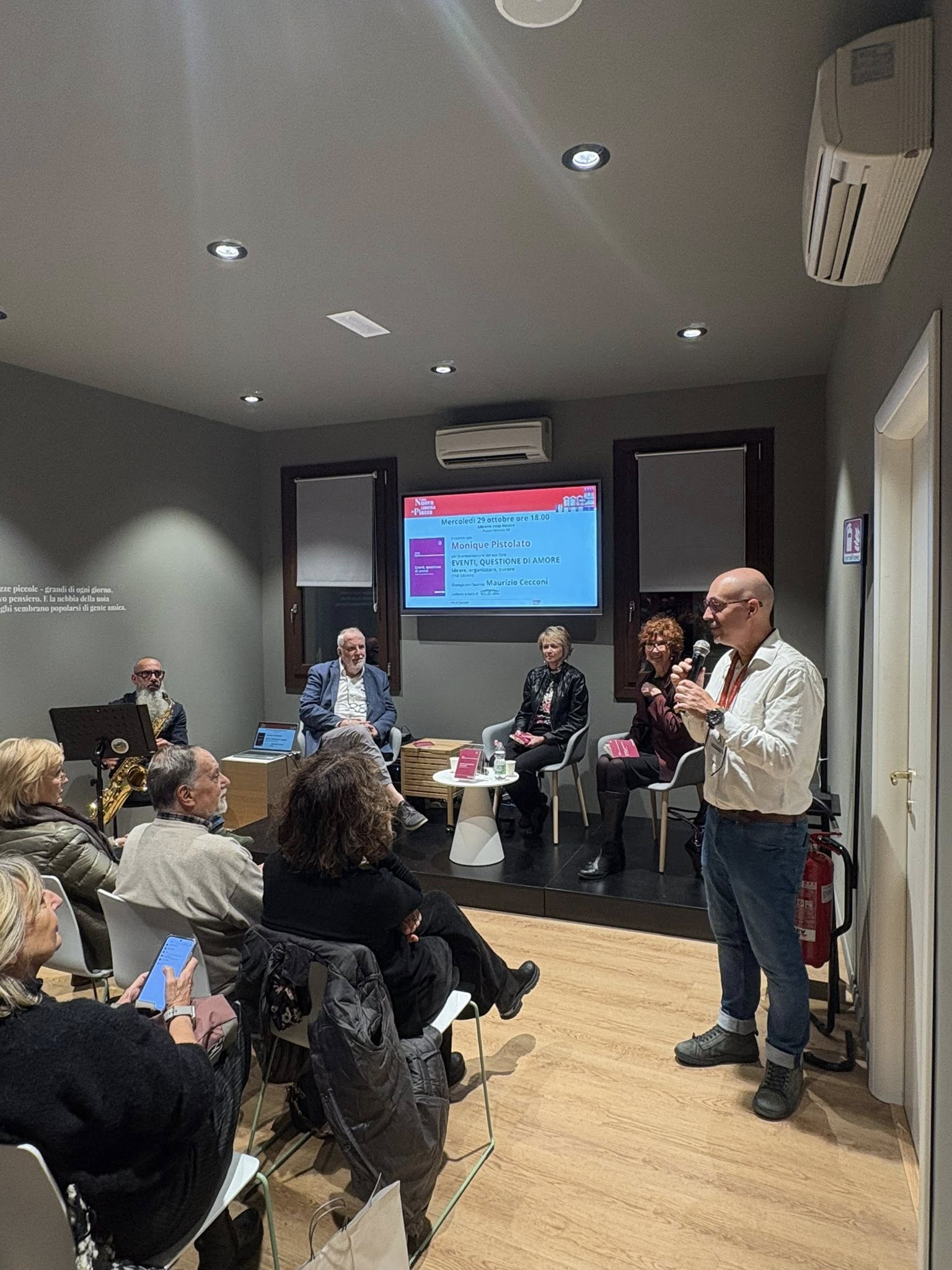 Una nuova libreria in piazza | Eventi, questione di amore