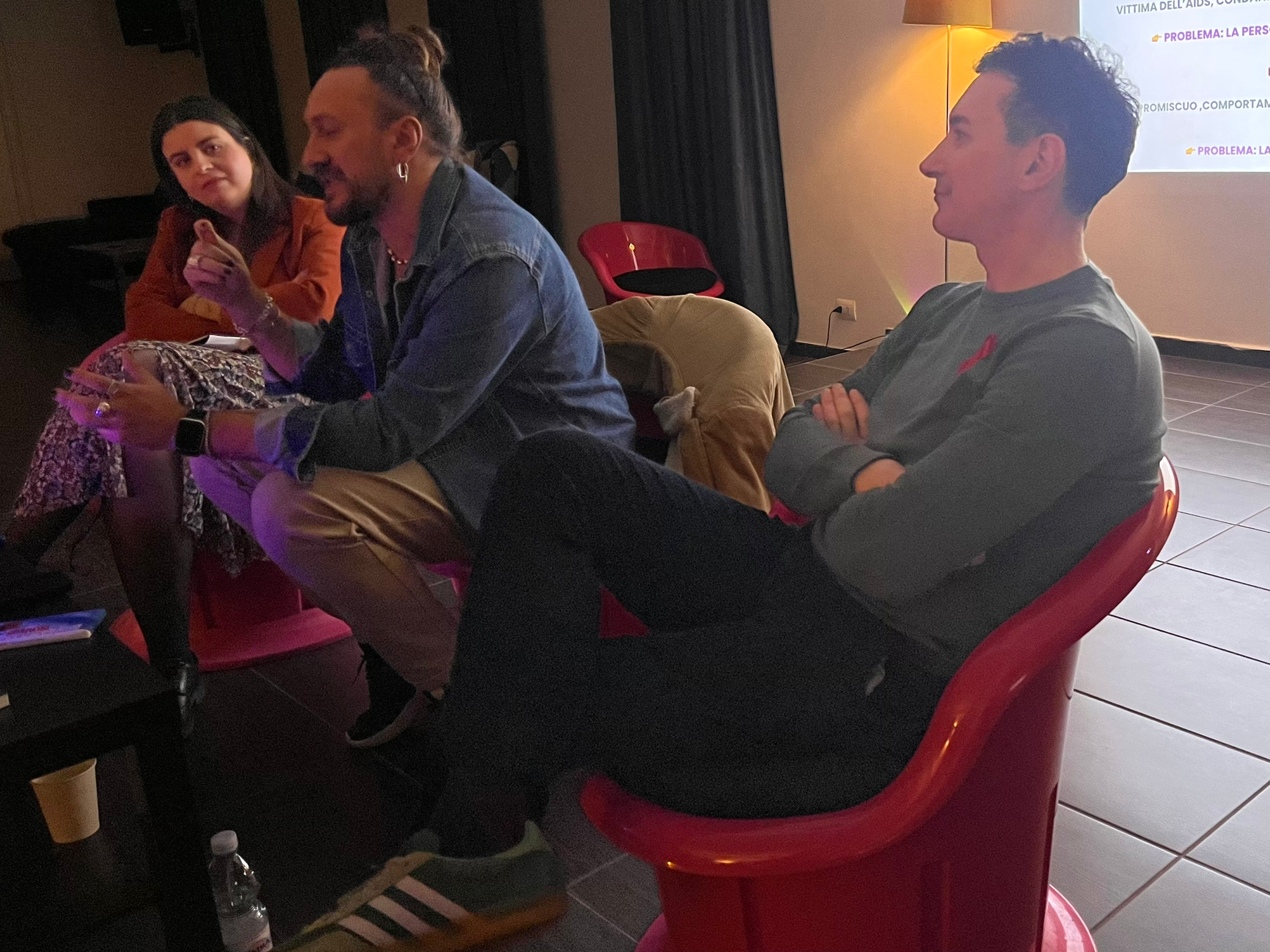 Le parole che raccontano. Tra informazione e storie vere