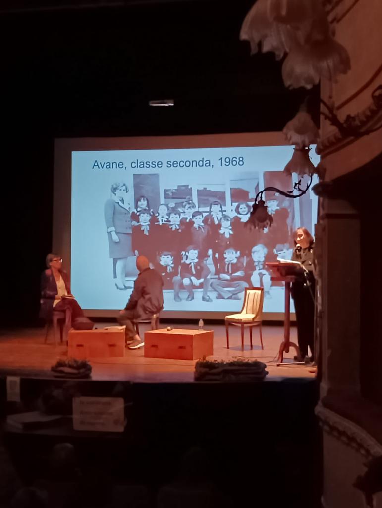 Linguaggi autobiografici nella scuola: diari e memorie di una maestra e ricordo di Don Milani nel centenario della nascita